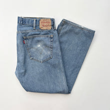 Load image into Gallery viewer, Levi’s 505 Jeans W38 L28