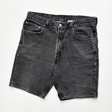 Load image into Gallery viewer, Levi’s 505 Shorts W36