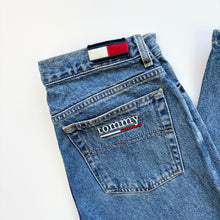 Load image into Gallery viewer, 90s Tommy Hilfiger Jeans W28 L32