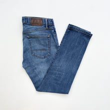 Load image into Gallery viewer, Tommy Hilfiger Jeans W32 L30