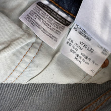 Load image into Gallery viewer, Levi’s 511 W30 L32