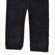 Load image into Gallery viewer, Levi’s 549 Cords W42 L30