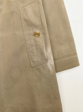 Load image into Gallery viewer, Burberry Trench Coat (S)