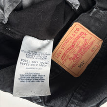 Load image into Gallery viewer, 90s Levi’s 501 W32 L34