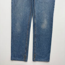Load image into Gallery viewer, 90s Levi’s 512 Jeans W30 L32