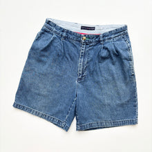 Load image into Gallery viewer, 90s Tommy Hilfiger Denim Shorts W32