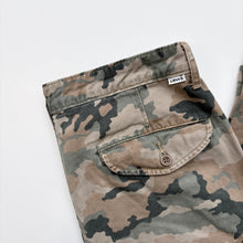 Load image into Gallery viewer, Levi’s Camo Cargos W32 L30