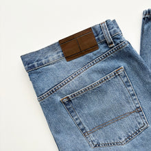 Load image into Gallery viewer, Tommy Hilfiger Jeans W36 L30
