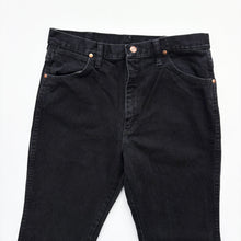 Load image into Gallery viewer, Wrangler Jeans W32 L34