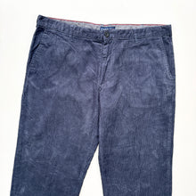 Load image into Gallery viewer, Izod Cords W40 L32