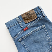 Load image into Gallery viewer, Wrangler Jeans W36 L29