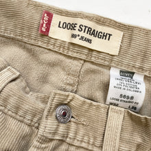 Load image into Gallery viewer, Levi’s 569 Cords W32 L36