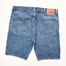 Load image into Gallery viewer, Levi’s 505 Shorts W40