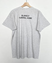 Load image into Gallery viewer, American College Basketball T-shirt (L)