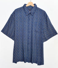 Load image into Gallery viewer, 90s Crazy Print Shirt (XL)