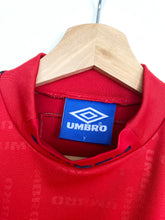 Load image into Gallery viewer, Women’s 90s Umbro Manchester United Baby Tee (S)