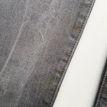 Load image into Gallery viewer, Levi’s 501 W32 L29