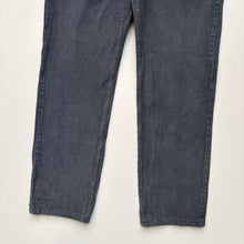 Load image into Gallery viewer, Levi’s 502 Cords W33 L28