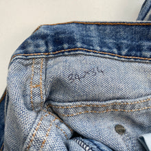 Load image into Gallery viewer, Wrangler Jeans W34 L34