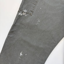 Load image into Gallery viewer, Wrangler Carpenter Jeans W33 L30