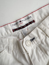 Load image into Gallery viewer, Women’s Tommy Hilfiger Capris W28 L24
