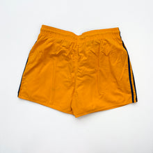 Load image into Gallery viewer, Adidas Shorts (M)