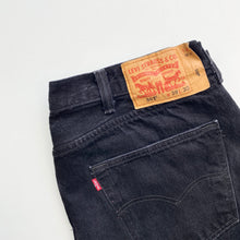 Load image into Gallery viewer, Levi’s 501 W38 L30