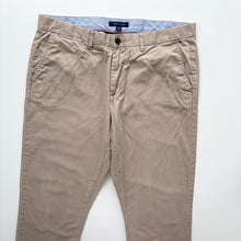 Load image into Gallery viewer, Tommy Hilfiger Trousers W36 L32