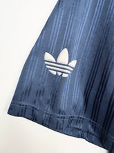 Load image into Gallery viewer, 90s Adidas T-shirt (L)
