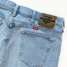 Load image into Gallery viewer, Wrangler Denim Shorts W34