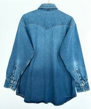 Load image into Gallery viewer, 90s Carhartt Denim Shirt (L)