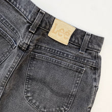 Load image into Gallery viewer, Women’s 90s Lee Denim Shorts W28