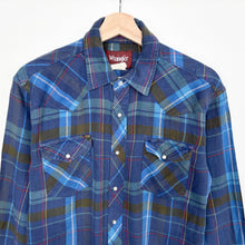 Load image into Gallery viewer, 90s Wrangler Flannel Shirt (L)