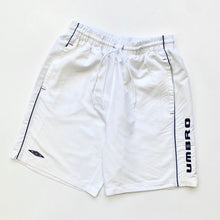 Load image into Gallery viewer, 00s Umbro Shorts (M)