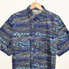 Load image into Gallery viewer, 90s Crazy Print Shirt (XL)