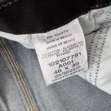 Load image into Gallery viewer, Lee Carpenter Jeans W48 L30