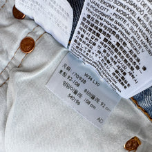 Load image into Gallery viewer, Levi’s 501 W36 L30