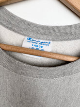 Load image into Gallery viewer, Women’s Champion Sweatshirt (L)