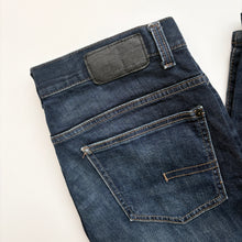 Load image into Gallery viewer, Calvin Klein Jeans W32 L29