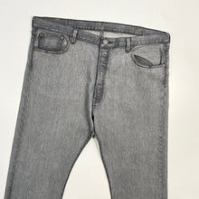 Load image into Gallery viewer, Levi’s 501 W40 L30