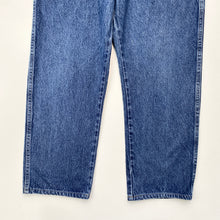 Load image into Gallery viewer, Wrangler Jeans W36 L27