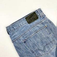 Load image into Gallery viewer, Vans Jeans W38 L32