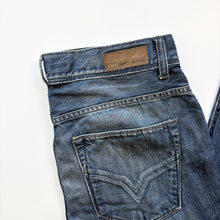 Load image into Gallery viewer, 00s DKNY Jeans W30 L32