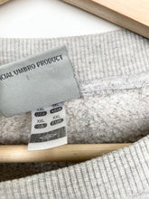 Load image into Gallery viewer, 00s Umbro Sweatshirt (2XL)