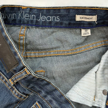 Load image into Gallery viewer, Calvin Klein Jeans W30 L30