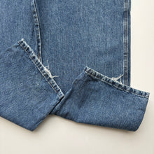Load image into Gallery viewer, Wrangler Carpenter Jeans W40 L32