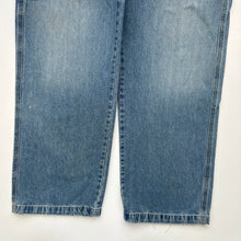 Load image into Gallery viewer, Levi’s Carpenter Jeans W38 L32