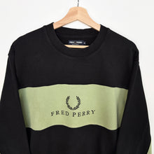 Load image into Gallery viewer, Fred Perry Sweatshirt (M)