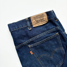 Load image into Gallery viewer, 90s Levi’s Jeans W38 L32