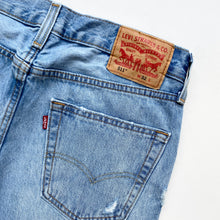 Load image into Gallery viewer, Levi’s 511 Deim Shorts W32
